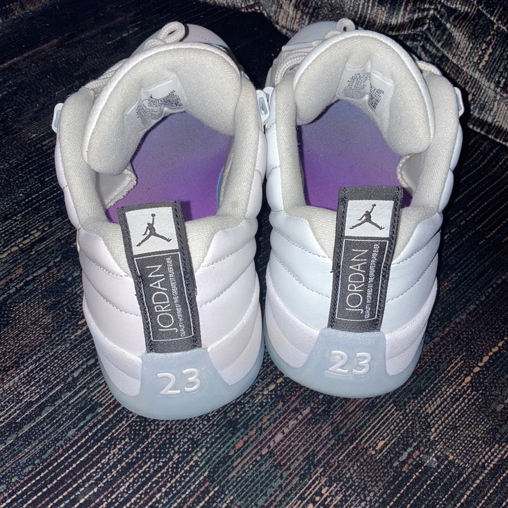 Jordan 12 Easters
